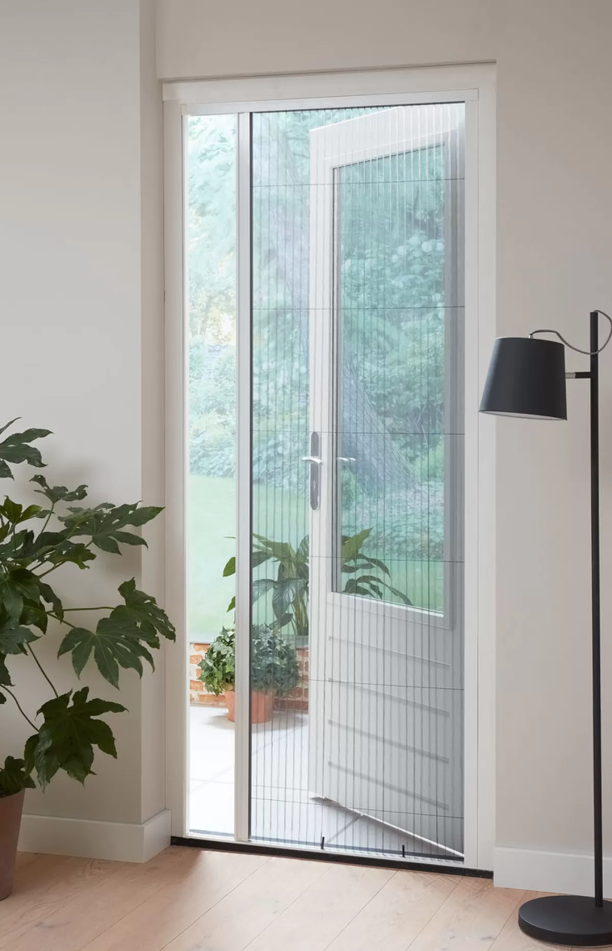 Brico Vliegendeuren-Cando Hordeur Comfort - Plisse Hordeur - Wit Profiel - Grijs Gaas - 100X209Cm