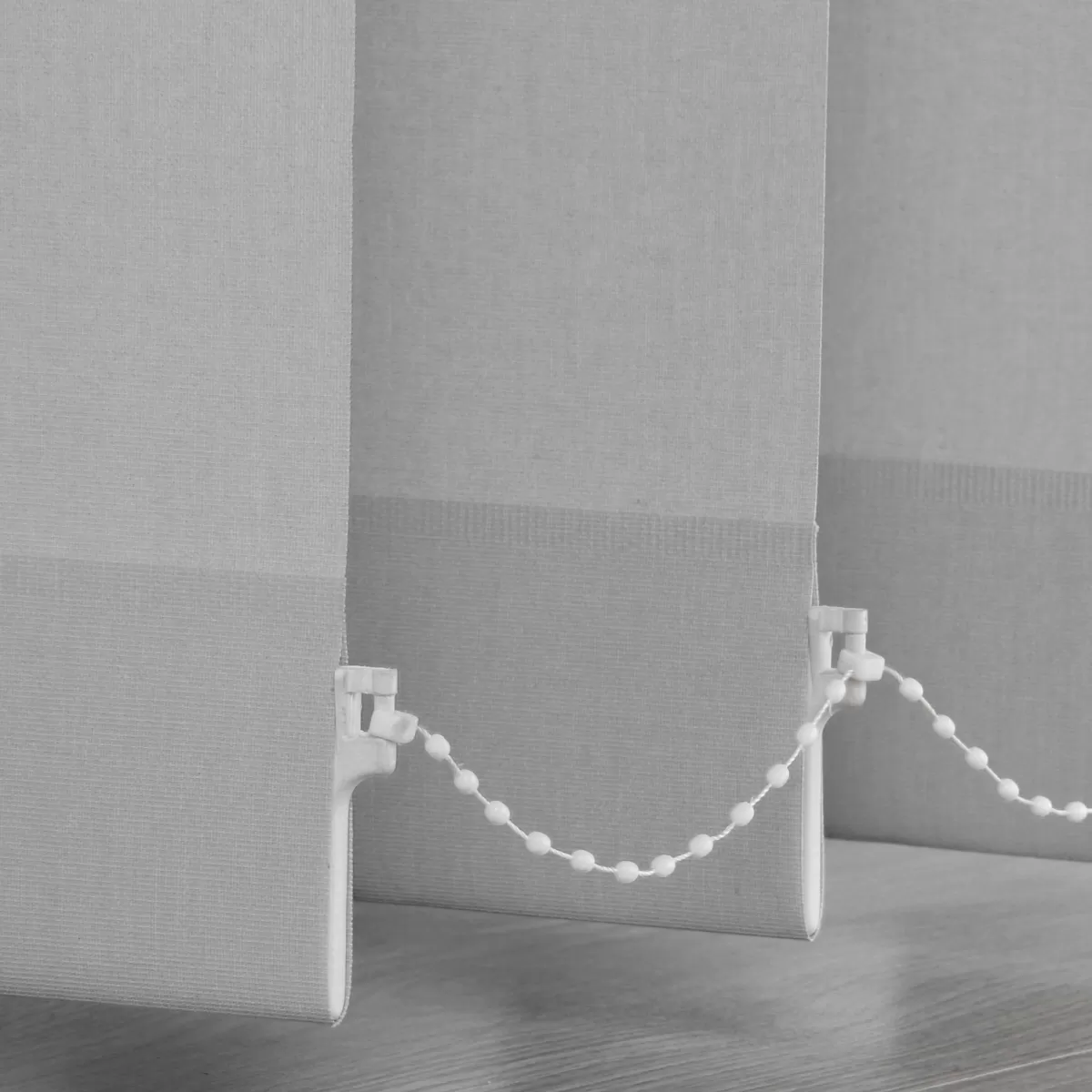 Brico Lamellen-Madeco 3058 Verticale Lamellen 5 Stuks Lichtdoorlatend Wit 8,9 X 260 Cm + Rail 250 Cm